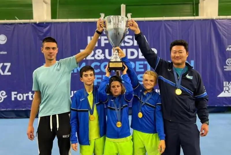 Қазақстандық жасөспірім теннисшілер алғаш рет Азия чемпионы атанды