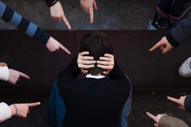 Шостка жалаңаш қыздар