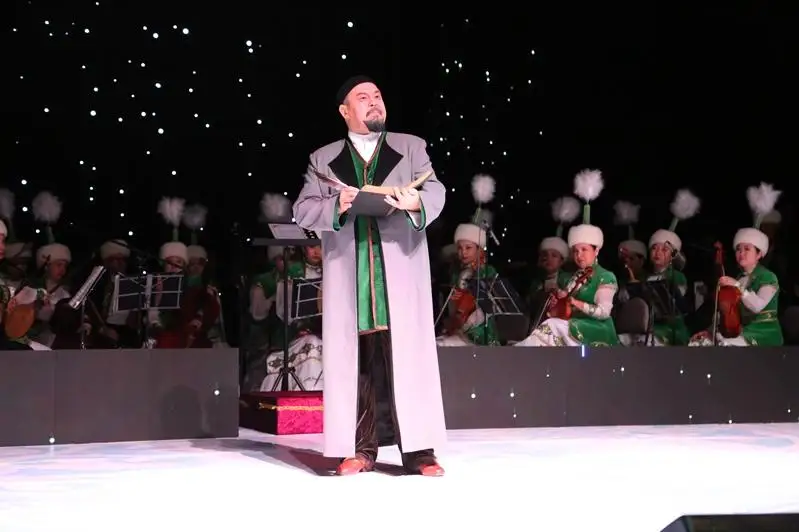 اق جايىقتا اباي جىلى سالتاناتپەن اشىلدى