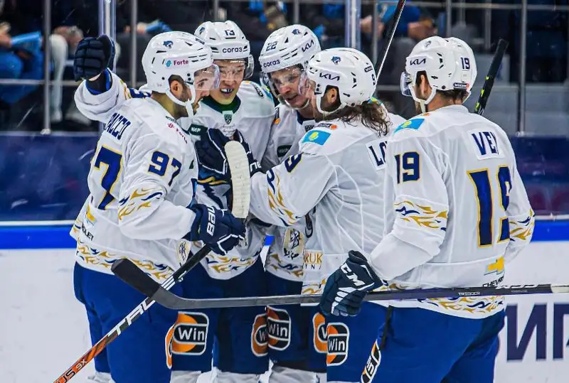 ХК «Барыс» одолел «Сибирь» и прервал серию из пяти поражений