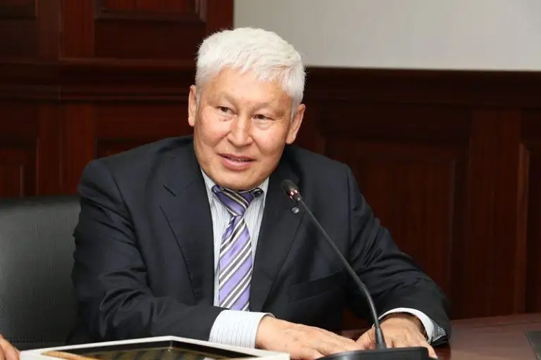 ماتەماتيك اسقار جۇمادىلدايەۆتىڭ وتتاي جانعان وي- تولعامدارى