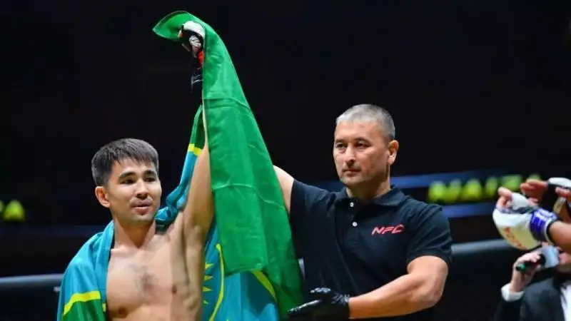 ارمان ءاشىموۆ قارسىلاسىن ءبىر سوققىمەن نوكاۋتقا ءتۇسىردى