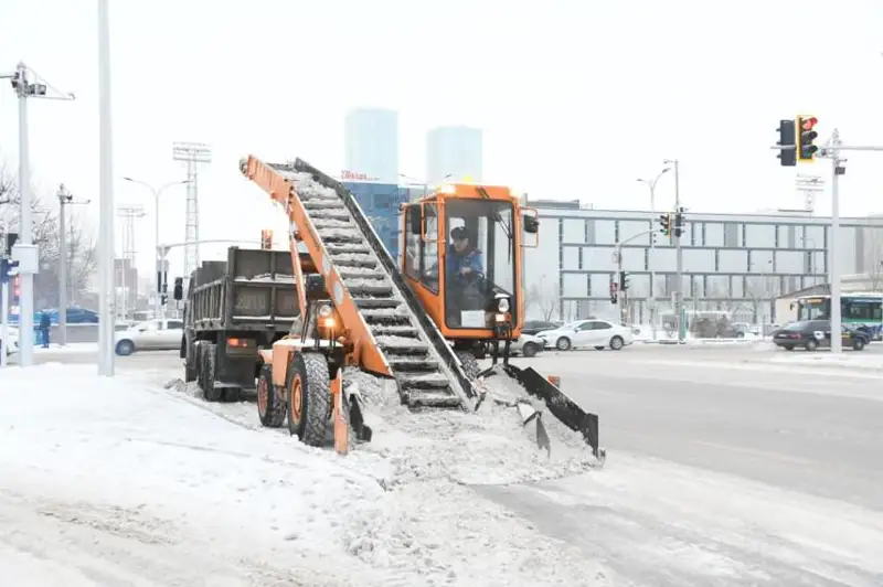 Свыше 20 тысяч кубометров снега вывезли из столицы за ночь