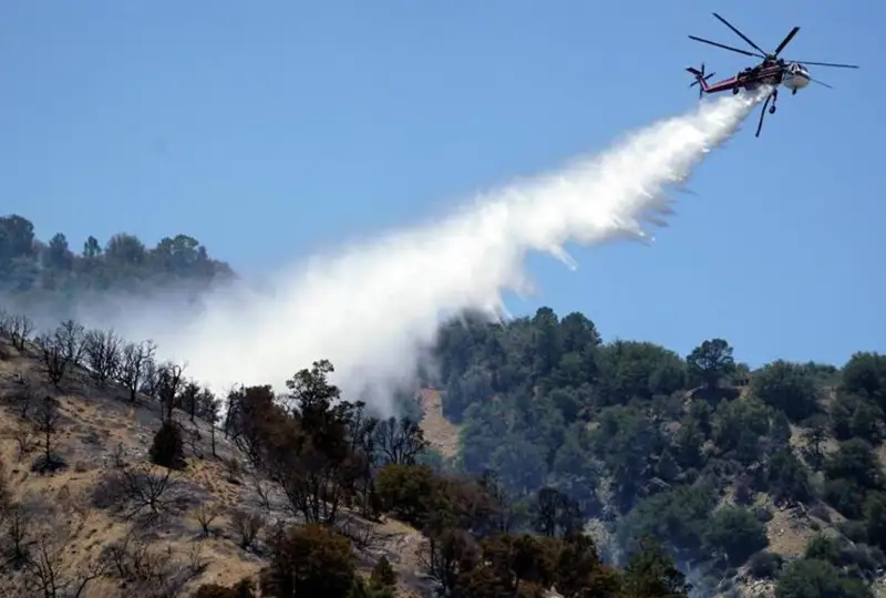Пилоты Казавиаспаса сбросили 75 тонн воды при ликвидации возгорания на горе «Кокшетау»