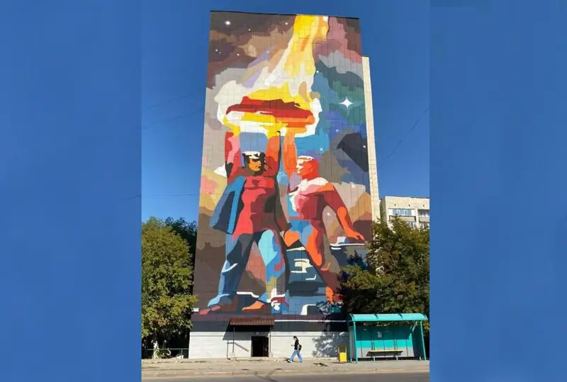 Мурал с изображением шахтеров появился в Караганде