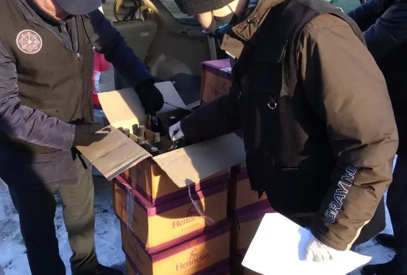 Qostanaıda qoldan jasalǵan alkogol ishimdikter saýdasy toqtatyldy