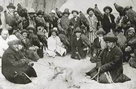 قازاقتار جايلى: پاتشالىق رەسەي تىڭشىلارىنىڭ مالىمەتى