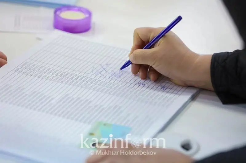 Týǵan kúninde daýys bergen óskemendik stýdent ustaz bolýdy armandaıdy