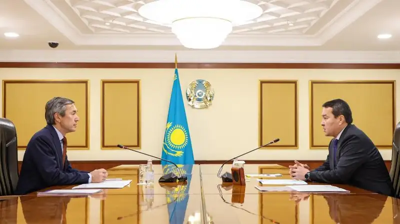 Создание условий для развития бизнеса в РК обсудили Алихан Смаилов и глава НПП «Атамекен»