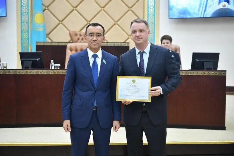 «Благодарственное письмо» за освещение VII Съезда лидеров мировых и традиционных религий получил канал Jibek Joly