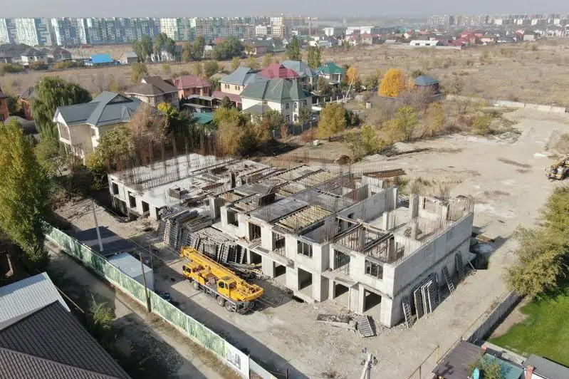 Almatyda sot zańsyz salynyp jatqan turǵyn úı keshenin buzý týraly sheshim shyǵardy