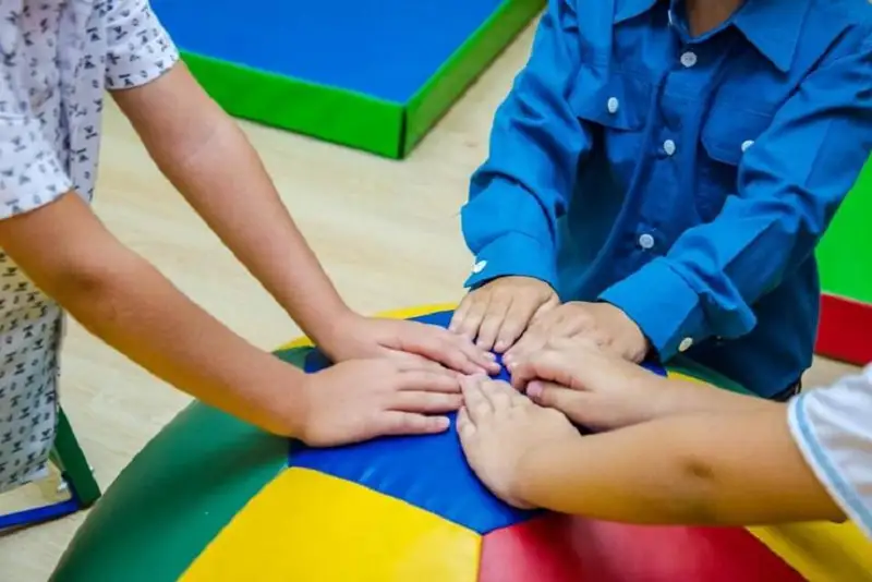 Выделят 870 млн тенге на оснащение центров помощи больным ДЦП детям