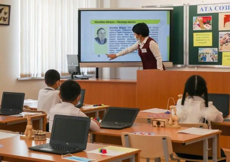 Около 20 тысяч детей примут в первый класс в Мангистауской области