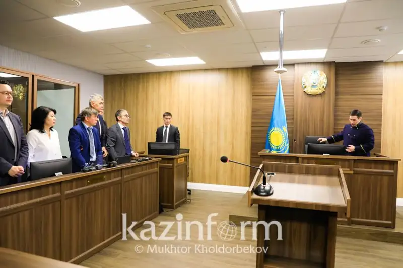 Отстранить от дела судью попросили адвокаты Елжана Биртанова