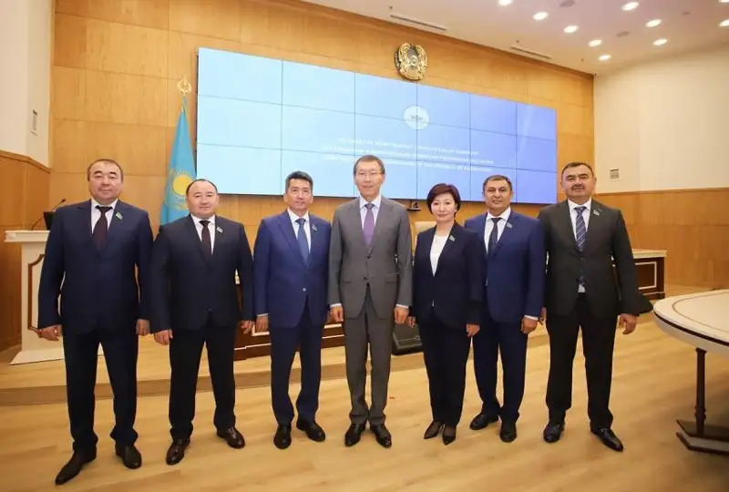 OSK Abaı, Jetisý jáne Ulytaý oblystarynan saılanǵan Senat depýtattaryn tirkedi