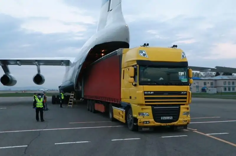 شىعىس قازاقستانعا قىتايدا ساتىپ الىنعان مەديتسينا بۇيىمدارى جەتكىزىلدى