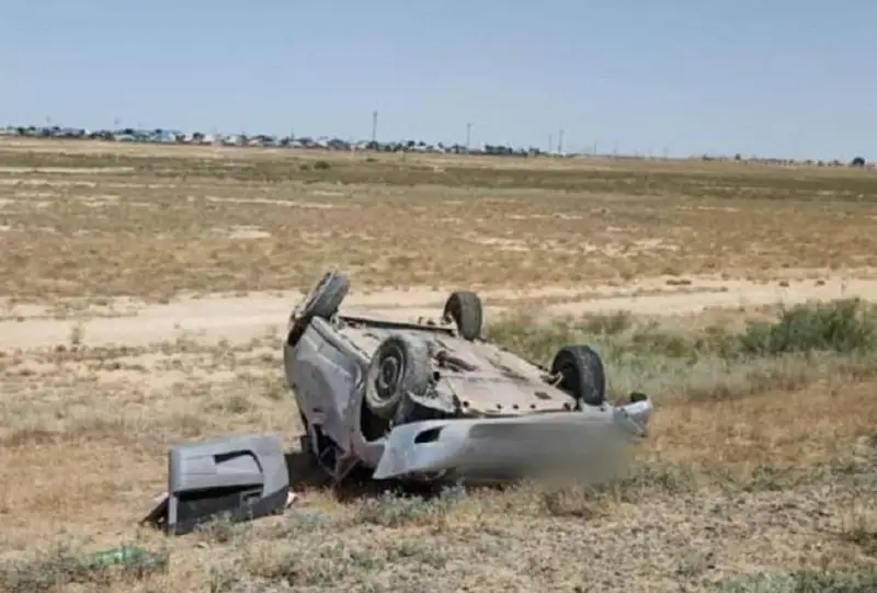 Водитель погиб, пассажир травмирован при ДТП в Атырауской области