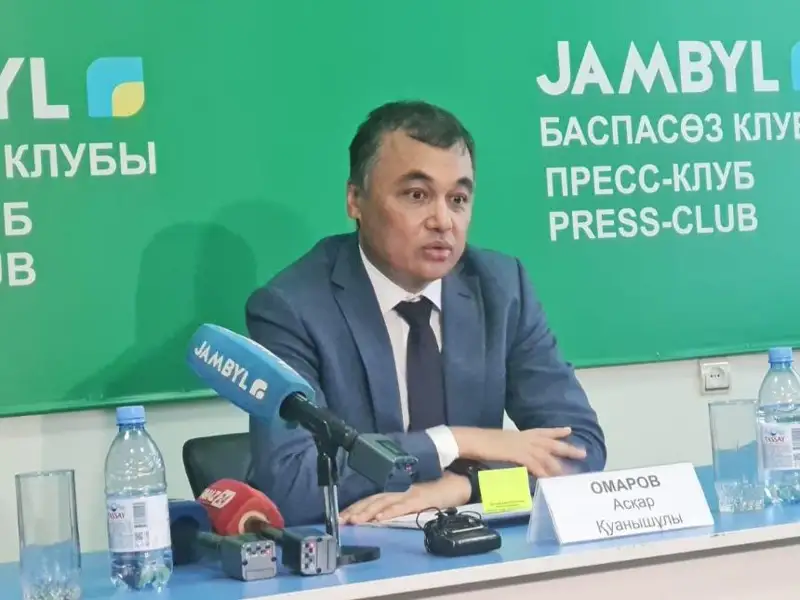 Министр информации РК начинает свой день с новостей МИА «Казинформ»