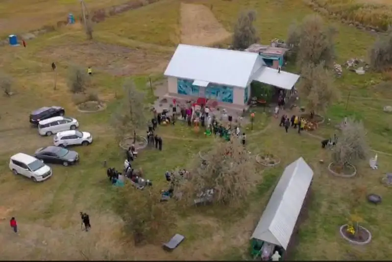 Алматинские пенсионеры собрали 20 тонн урожая