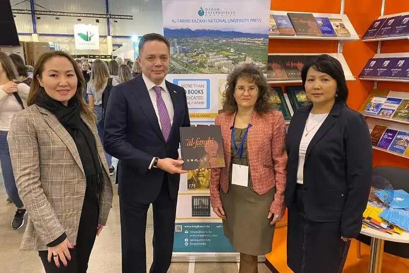 ليتۆادا اباي مەن ءال-فارابي تۋرالى كىتاپتار تانىستىرىلدى