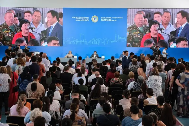 Решение проблемы с водой отложили из-за недобросовестности подрядчика в Алматы