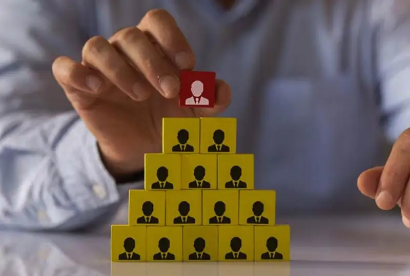 Почти 2 млн долларов и 630 млн тенге собрали организаторы финпирамиды с жителей Алматы