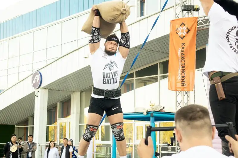 ش ق و-دا پالۋاندار باتل ۇيىمداستىرىپ، كۇش تەڭەستىردى