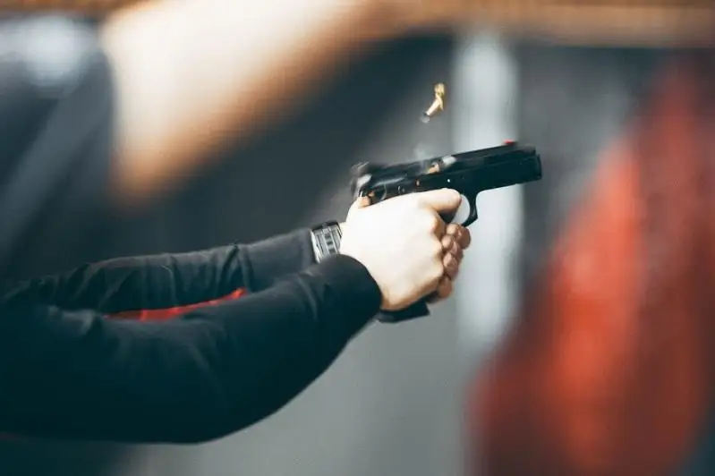 ەلورداداعى اتىس: 3 ادام جارالانىپ، بىرەۋى كوز جۇمدى