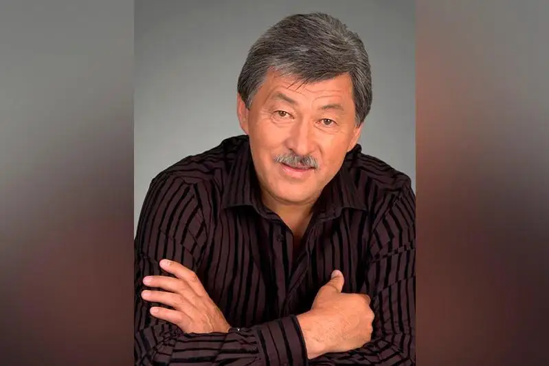 دوسحان جولجاقسىنوۆ «وتان» وردەنىمەن ماراپاتتالدى