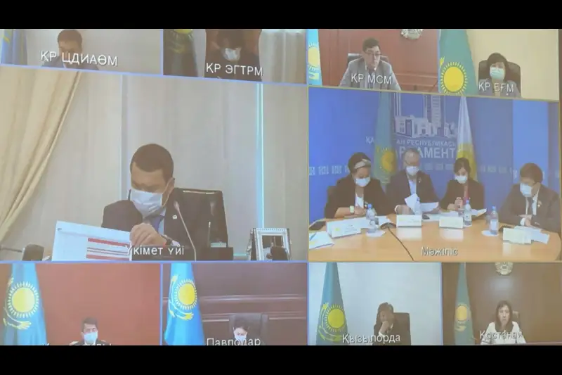 ءاليحان سمايىلوۆ ۇكىمەتتە وتكەن جيىندا ءبىرقاتار تاپسىرما بەردى