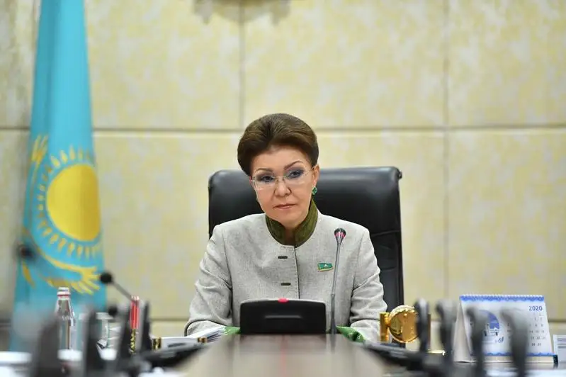 داريعا نازاربايەۆاعا بەيبىتشىلىك سىيلىعى تابىس ەتىلدى