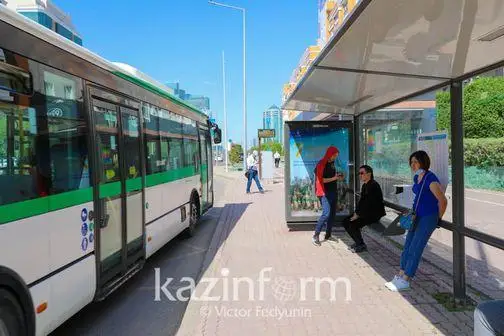 Общественный транспорт будет бесплатным летом для атырауских школьников