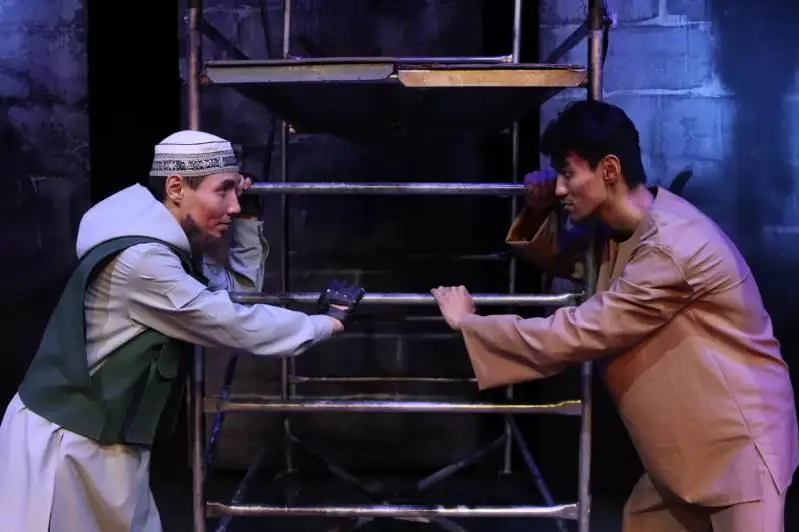 سيريادان قايتارىلعان قازاقستاندىقتار تۋرالى سپەكتاكلدىڭ پرەمەراسى ءوتتى