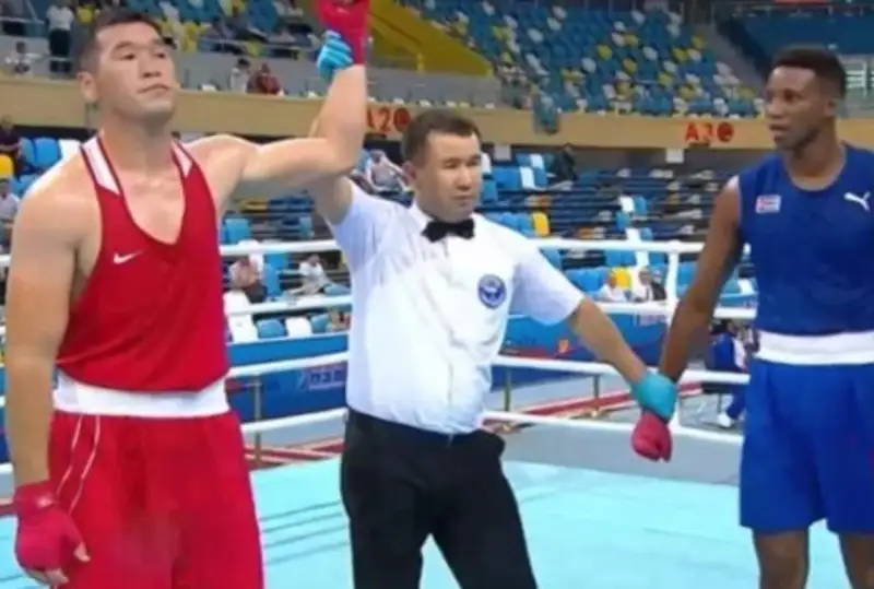 Казахстанский боксер выиграл  «золото» турнира Elorda Cup