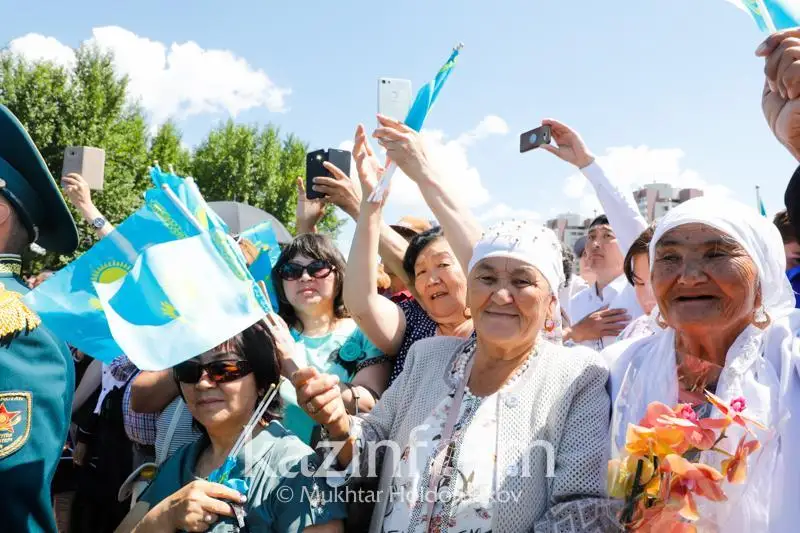 ءار حالىق ءوزىنىڭ ارعى-بەرگى تاريحىن ءوزى جازۋعا ءتيىس، بوتەن يدەولوگيانىڭ جەتەگىمەن جۇرۋگە بولمايدى - پرەزيدەنت