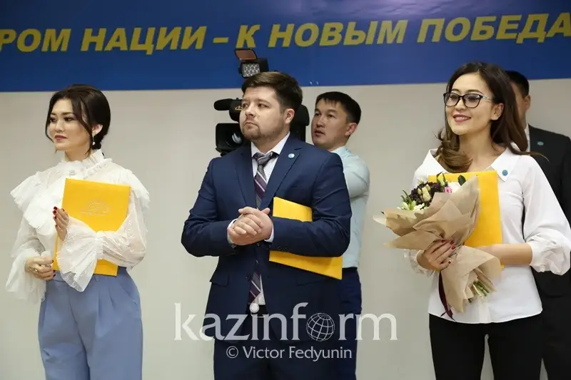 Төреғали Төрәлі мен Ерке Есмаxан &laquo;Нұр Отанның&raquo; қатарына кірді