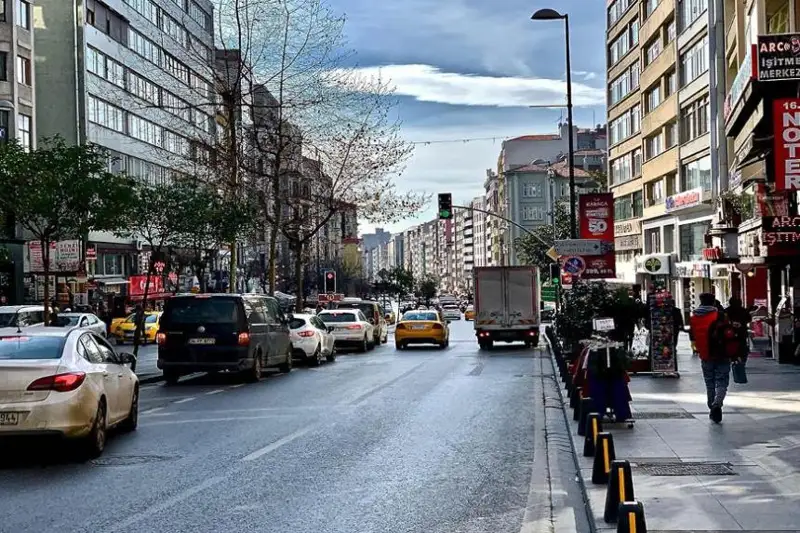 Túrkııada endi keıbir sheteldikter arnaıy ruqsat almaı-aq jumys isteı alady