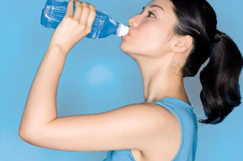 كۇنىنە نەشە ليتر سۋ ءىشۋ كەرەك؟