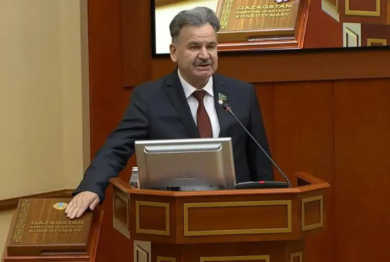 Дмитрий Легкий принес присягу депутата