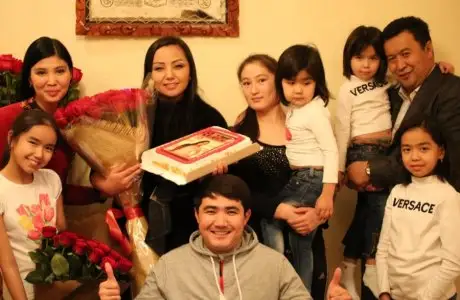 Сәбит Алтынайды бірінші болып құттықтады!