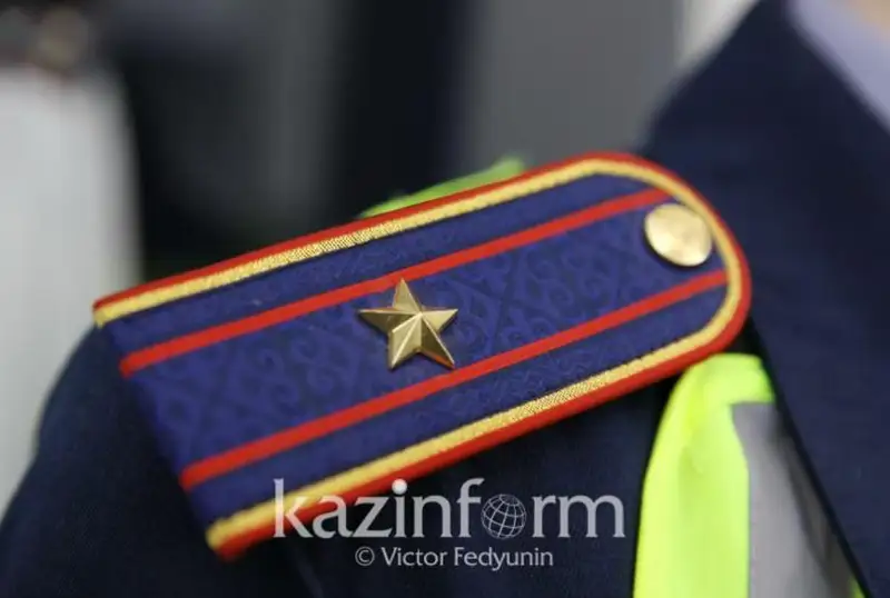 Qyzylorda oblysynda jol boıynda toqtatylǵan kólikten 42 keli esirtki tárkilendi