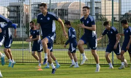 Сборная Казахстана по футболу назвала стартовый состав на матч против Беларуси