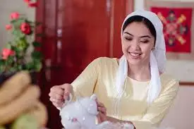 كەلىن اتا- ەنەسىنە قاراۋعا مىندەتتى مە؟