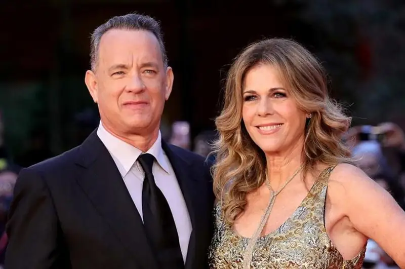 اكتەر توم حەنكس پەن ونىڭ جۇبايى كوروناۆيرۋس جۇقتىرىپ الدى