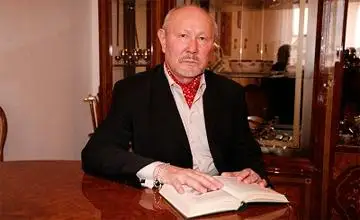 اقسەلەۋ سەيدىمبەكتىڭ «ويتولعاعى»: كوپ كوڭىلىندەگى كولەڭكە - ەل باسىنداعى ەلبەڭدەگەندەردىڭ كولەڭكەسى