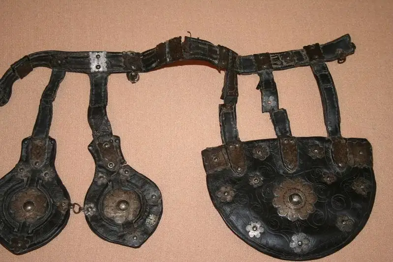 سەمەيدە ابايدىڭ كىسە بەلبەۋى تابىلدى