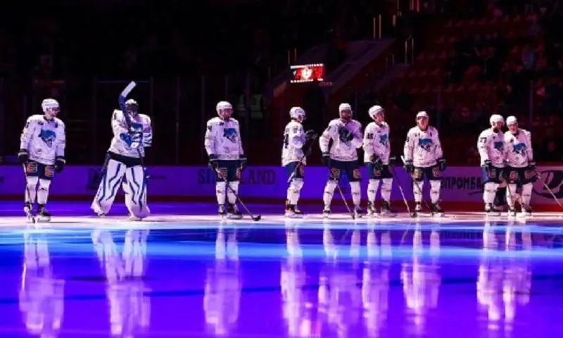 «Барыс» сыгает с «Амуром» в матче КХЛ в Астане