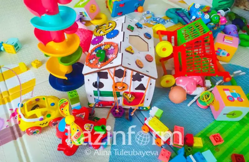 Игрушки с повышенным содержанием фенола обнаружили в Костанайской области