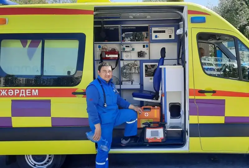 Помогая пациенту, я понимаю, что выбрал правильный путь - фельдшер из Кокшетау