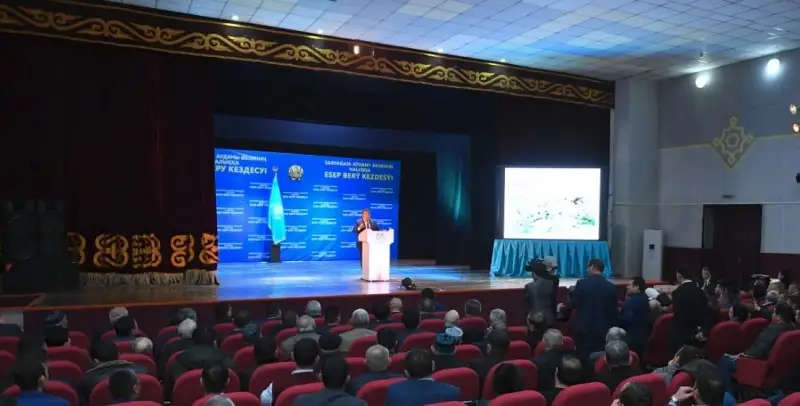 Esep úshin halyqpen kezdesý, aldyn ala suraq daıyndaý tyıylsa eken - bloger